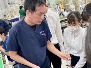 歯科技工士科2年生企業訪問